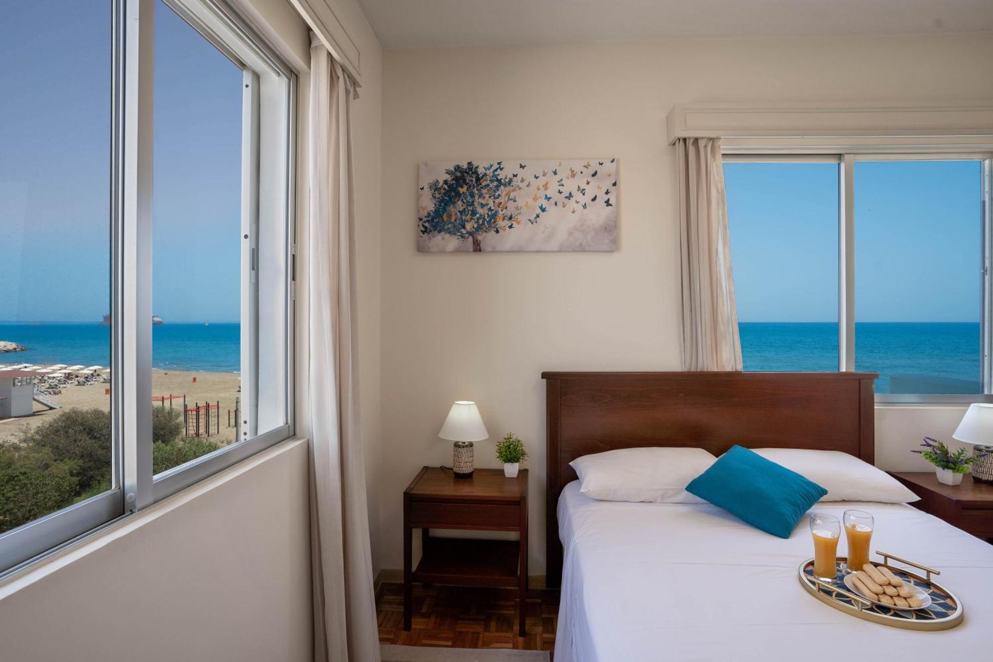לרנקה Makenzy Sandy Beachfront Paradise מראה חיצוני תמונה