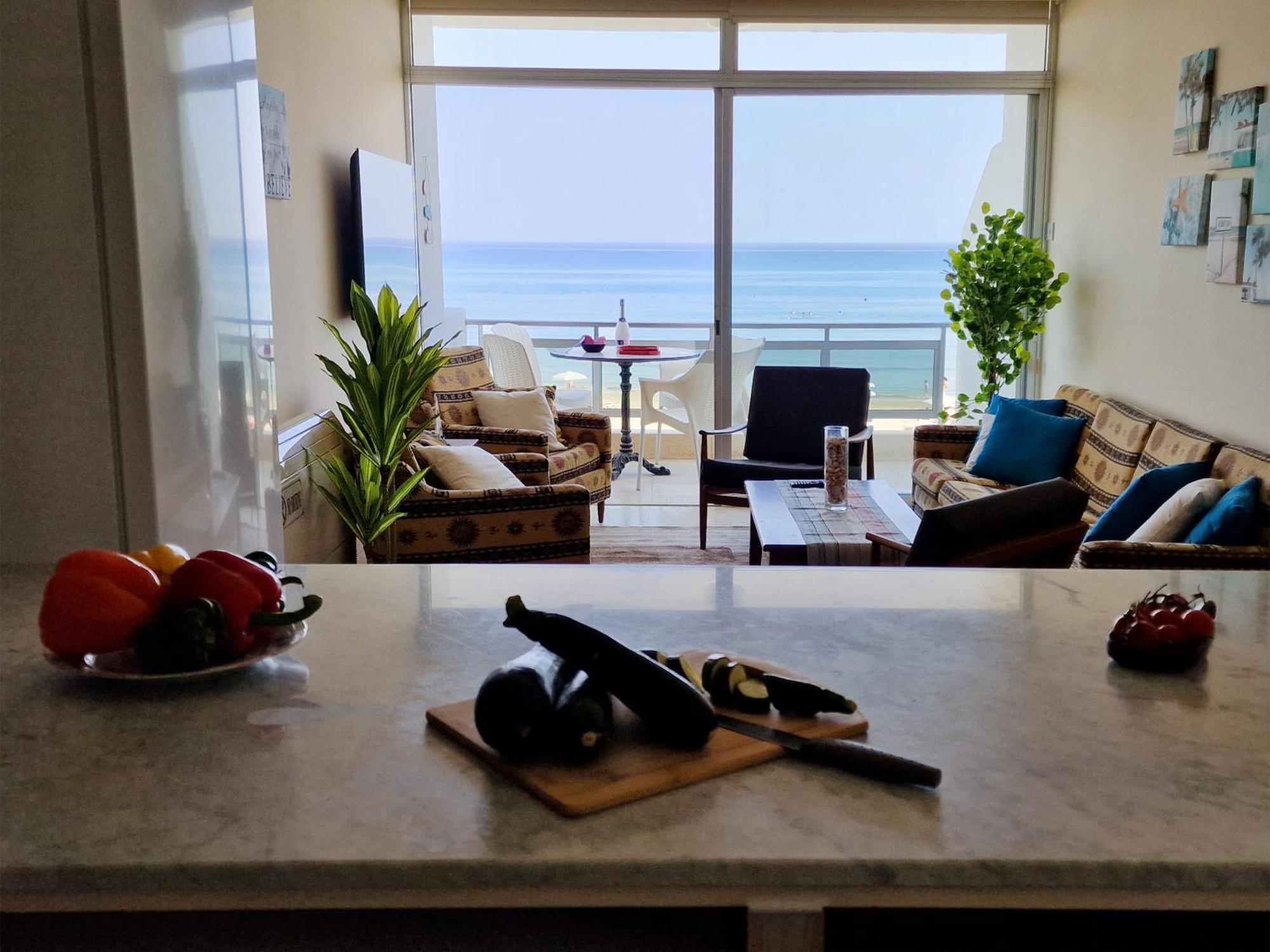 לרנקה Makenzy Sandy Beachfront Paradise מראה חיצוני תמונה