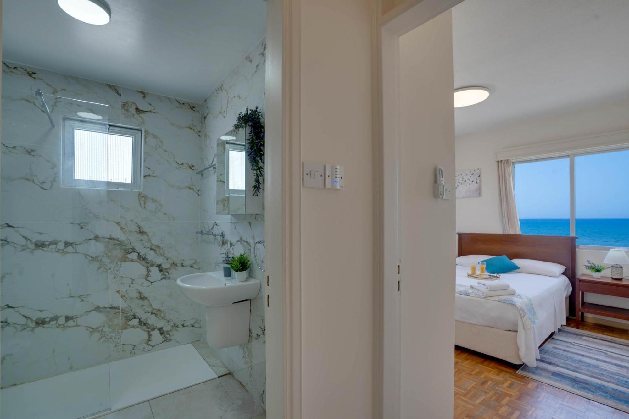 לרנקה Makenzy Sandy Beachfront Paradise מראה חיצוני תמונה