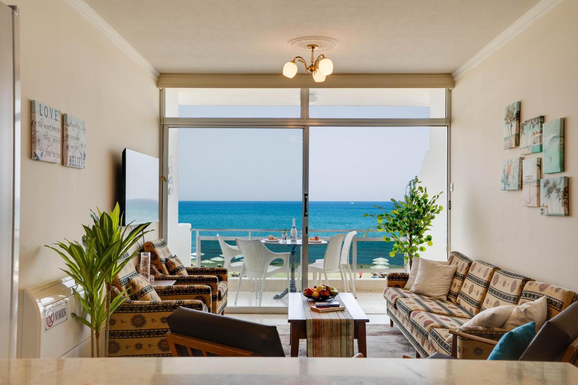 לרנקה Makenzy Sandy Beachfront Paradise מראה חיצוני תמונה